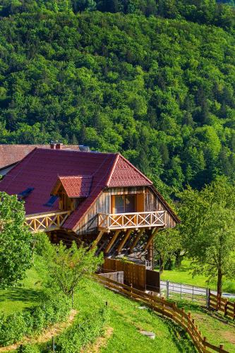 Farm Stay Pirc - Hayloft Apartment