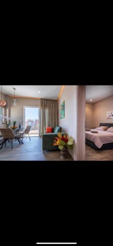 Big Blue suites 1 4