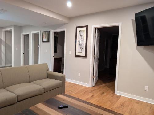 New Modern 2 BR in Excellent Location (201) in Maryville (TN)