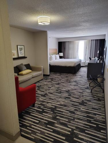 Country Inn & Suites by Radisson Indianapolis South IN - image 11