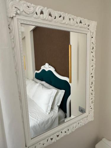 Double Room with Terrace image 5