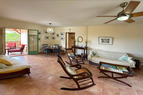 Villa Creole with Pool in Hyacinthe