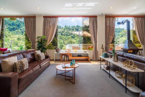 Pousada Grandchamp - Campos do Jordao - image 13