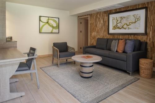 Book the Luxury King Suite with Pool Side Patio and Fire Pit Luxury King Suite with Pool Side Patio and Fire Pit