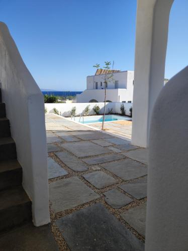 ทัศนียภาพ, Tzitziki in โลการาซ - พาวน์ด้าบีช