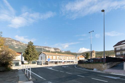 Skats, Yesa by Clabao in Jesa