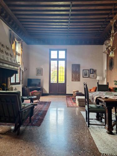 Appartamenti Palazzo Foscarini . - image 3