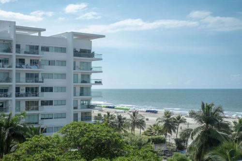 Prestigious 2BR w/ Ocean View and Pool in CTG image 3