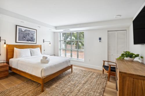 Stylish Modern Apartments at Gables Grand Plaza in Miami in Miami, USA