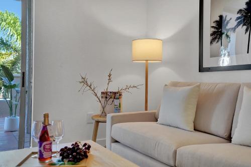 Stylish Modern Apartments at Gables Grand Plaza in Miami in Miami, USA