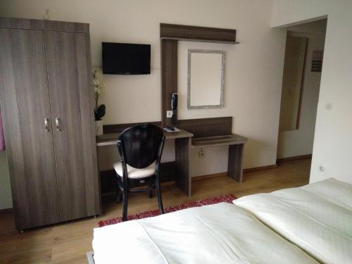 Hotel Alfa - image 12