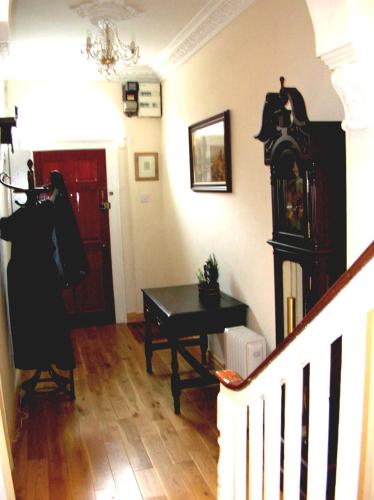Jim's Place 3