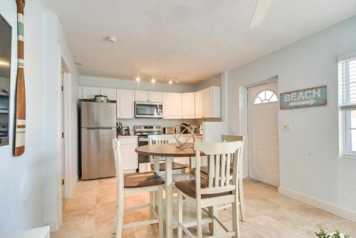 Apartment with Easy Access to Indian Rocks Beach!, Clearwater Beach (Foto 8)