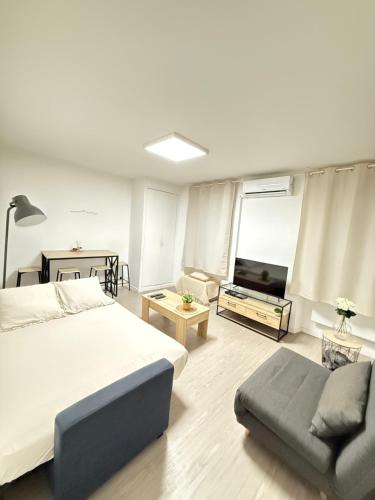 Cocon Marseillais, Centre-Ville, Vieux-Port - Rue Paradis, Rénové, Climatisé, 2pers, Marsylia