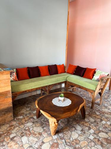 Lounge/area TV in comune, D's Inn in San Ignacio