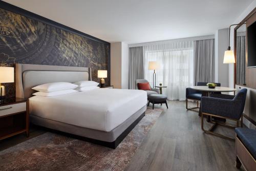 King Room - Club Access image 2