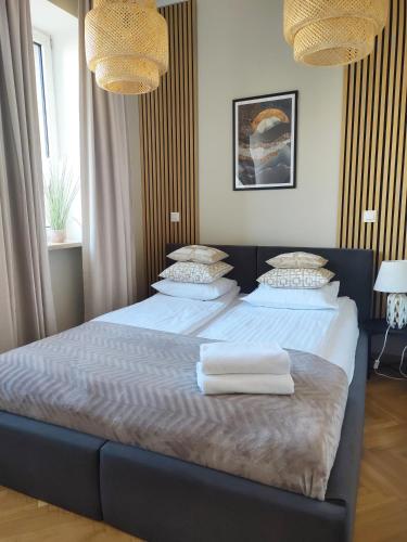 Day & Night by Cooee Apartments, Warsaw