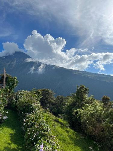 Andes Retreat 5 Bedroom 3 Bath in Lligua