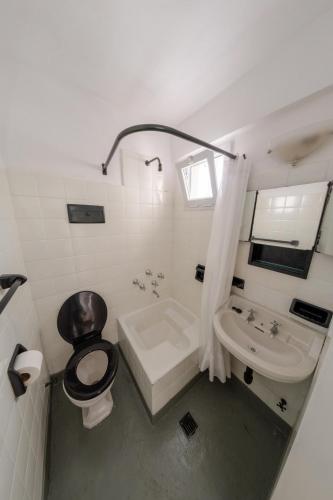 Check and Home - Colón III - 4 Huéspedes en Zona Güemes a 100mts del Mar (Check and Home - Colon III - 4 Huespedes en Zona Guemes a 100mts del Mar) in マルデルプラタ