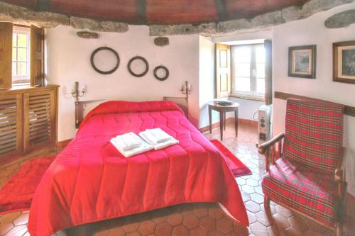 House with one bedroom in Porto de Mos with wonderful mountain view shared pool furnished terrace 30 km from the beach - image 14