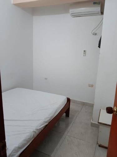 2 bedrooms, 3 beds