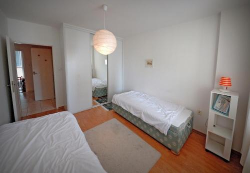 Pleasant apartment close to city center in Prague 13