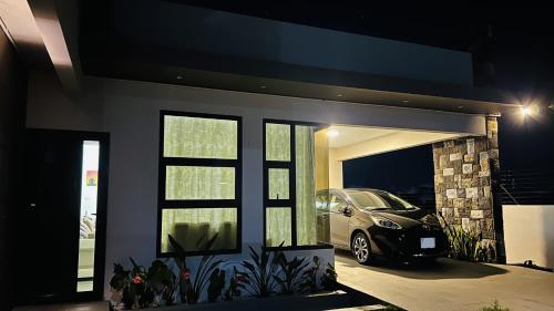 Kert, Villa Palmeras - 4 Bedrooms AC Modern Luxury Villa in Vacoas-Phoenix