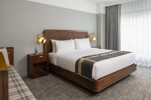 Tower Premium King Room room in Asher Adams Autograph Collection