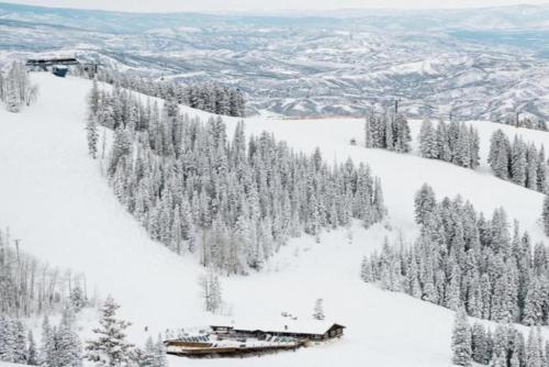 The Ritz-Carlton Aspen Highlands - Premier 3 Bedroom Ski view - image 3