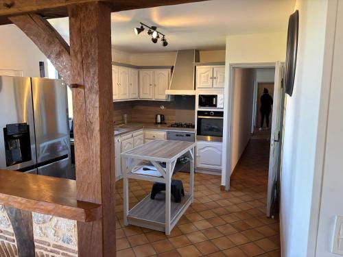 Maison de charme avec piscine chauffee in Nojals-et-Clotte