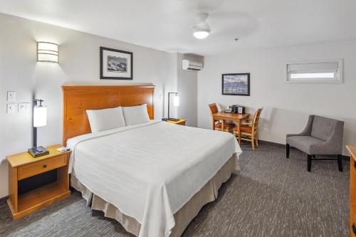 Hotel Edgewater