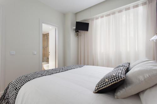 Passeig de Gracia Apartment, Barcelona (fotografie 7)