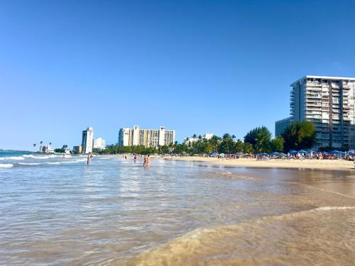 Hobie Beachfront Apartment Isla Verde – khách sạn tại Parque Isla Verde