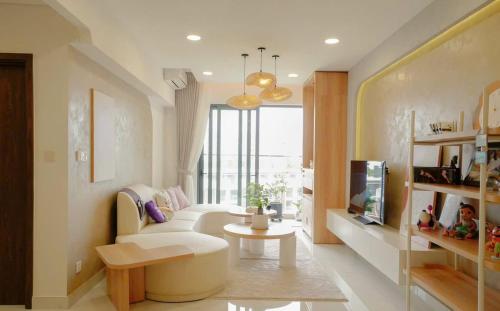 One-Bedroom Apartment image 10