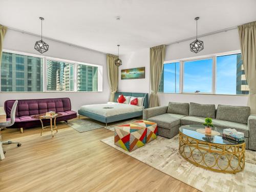 Spacious 3BR High Floor Palm View in Dubai Marina, Dubai
