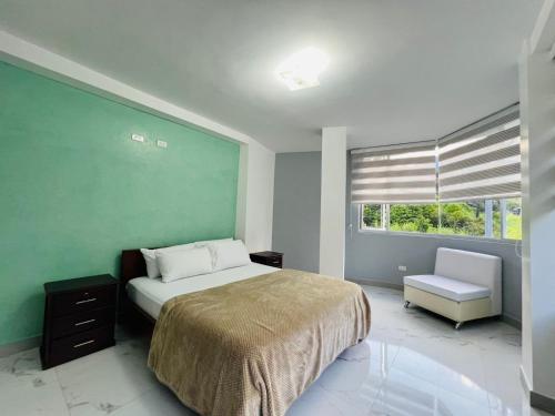 Andes Retreat 5 Bedroom 3 Bath in Lligua