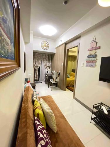 LJ'S Escape 1BR Coast Residences, Manila