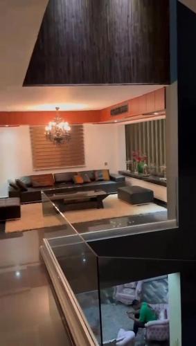 غرب سمود, Madinat as-Sadis min Uktubar (Foto 4)