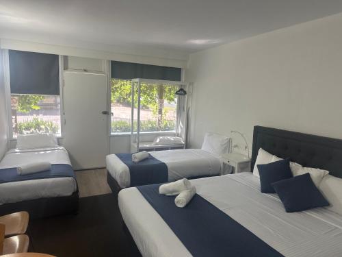 Memphis Motor Inn in Parkes