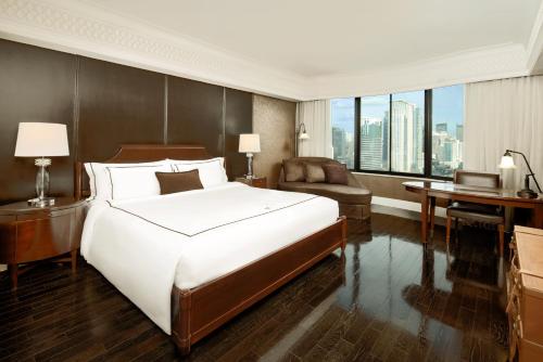 Yama Executive King Room - Club Benefits image 9