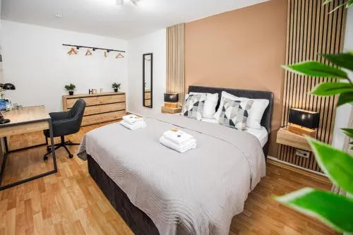 BrockHeus Central Apartment I 2 BR I Küche I Parken I Smart-TV I WLAN in Magdeburg, Deutschland