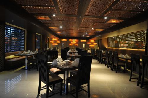 Restaurant, Royale Lalit in Vaishali Nagar