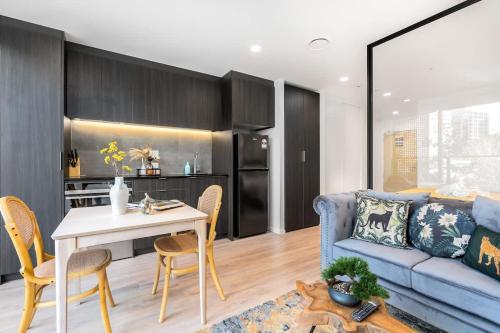 Relaxing Aircon Studio Living Beside Park in CBD - Pool & Gym, Auckland (photo 9)