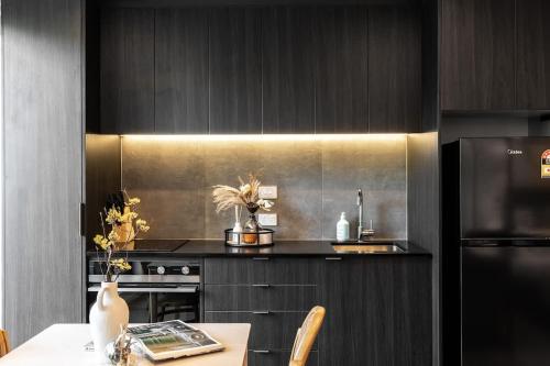 Relaxing Aircon Studio Living Beside Park in CBD - Pool & Gym, Auckland (photo 10)