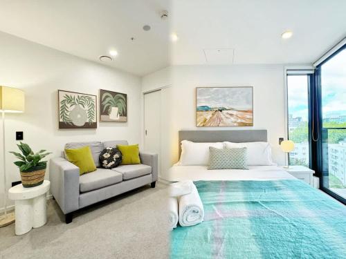 Lush City Escape - Fresh 1B Studio Near Skytower Pool Gym SaunaSauna, Auckland (photo 4)