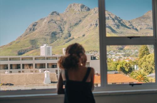 Vistas, Once in Cape Town in Cape Town