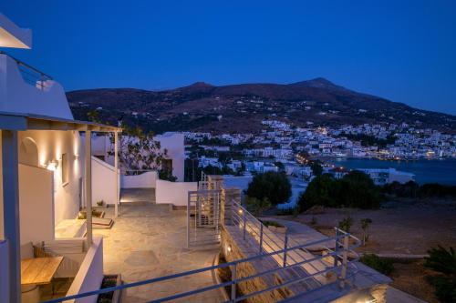 ทัศนียภาพ, Niriis Mountain View Studio Kymo Batsi in แอนโดรส