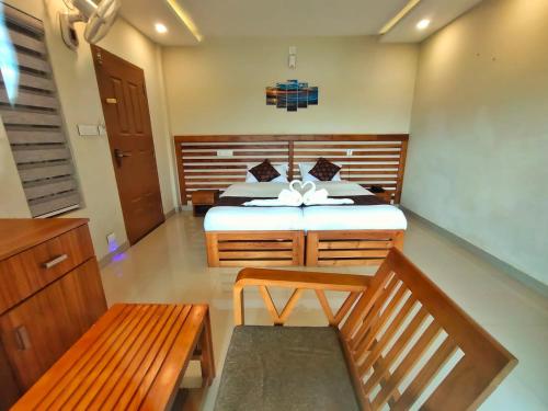 MIZZLE RESORT in Padinjarathara