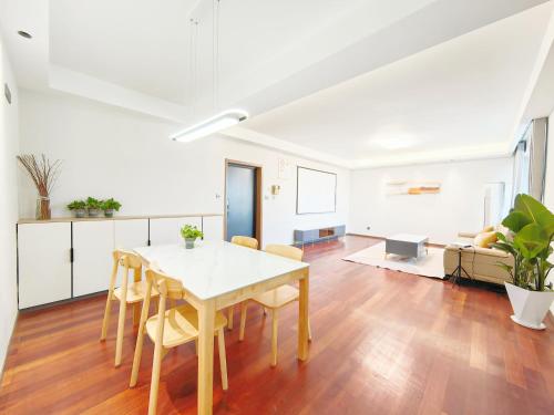 Shanghai Hills & LinkInn TimeLight 3-Bedroom Near SNIEC, Shanghái (foto 8)