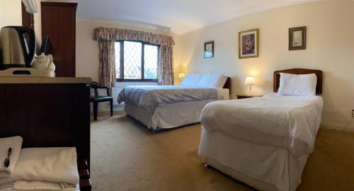 Cotswold House - image 6